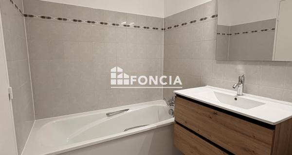Location Studio 33 m² - Mantes-la-jolie 78200