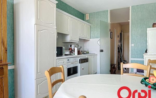 Appartement à vendre    3 pièces • 100,45 m2 Montluçon