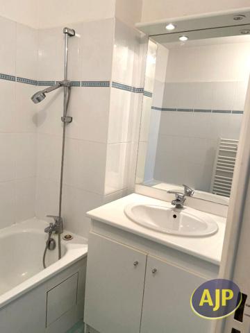 Vente appartement Saintes : 117 000 € - AJP Immobilier Saintes