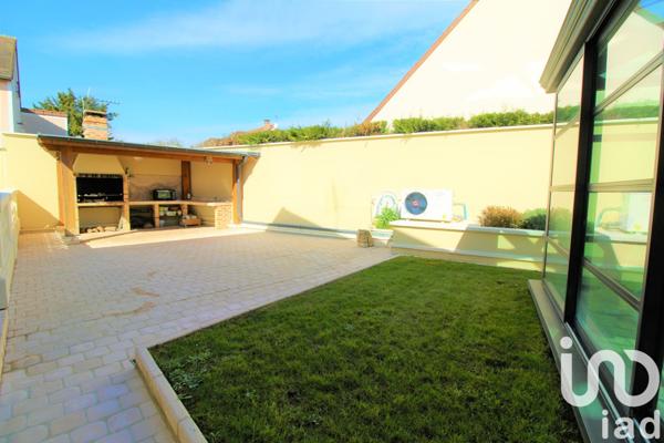 Maison à vendre 10 pièces 265 m² Villecresnes