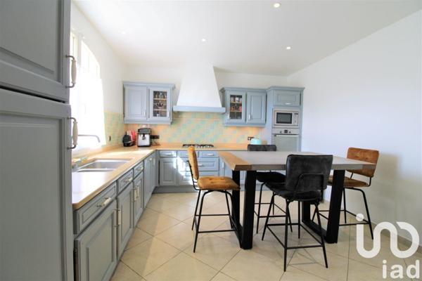 Maison à vendre 10 pièces 265 m² Villecresnes