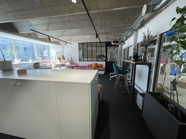 Bureaux à louer à Nantes avec espaces communs et équipements modernes