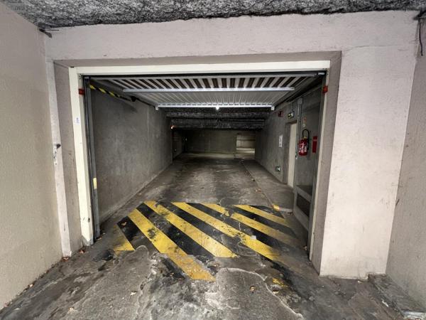 Garage - Parking à vendre à Rennes en Ille-et-Vilaine (35000), ref : VS020-35018