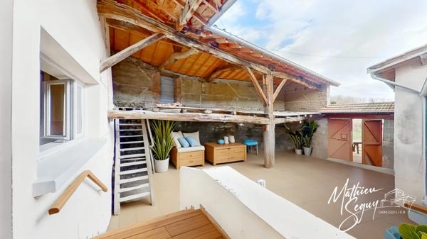 Fermette P3 sur 1860m² + garage + 2 ha de terrains agricoles.