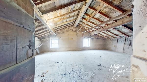 Fermette P3 sur 1860m² + garage + 2 ha de terrains agricoles.