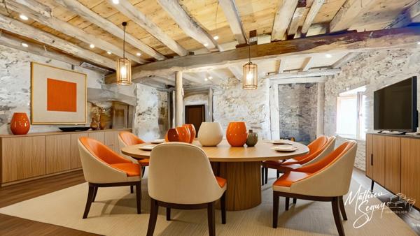 Fermette P3 sur 1860m² + garage + 2 ha de terrains agricoles.