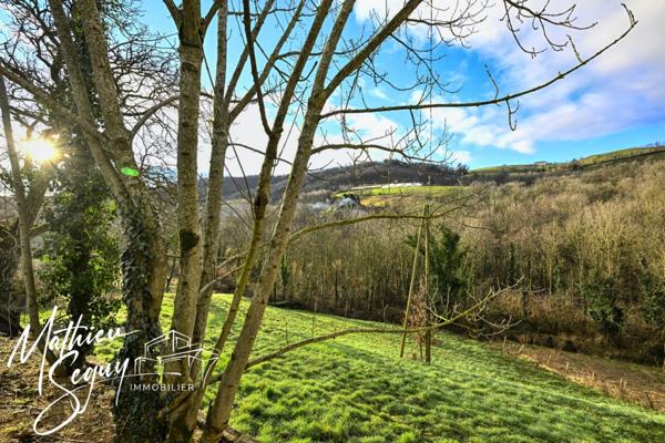 Fermette P3 sur 1860m² + garage + 2 ha de terrains agricoles.