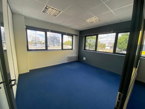 À LOUER – BUREAUX 91 m² – ZONE BEAUPUY – LA ROCHE-SUR-YON