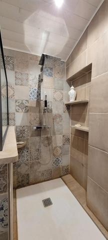 Relais de chasse de François 1er de 430 m² entièrement restauré en 2019 avec goût et des matériaux de qualité à l'abri des regards