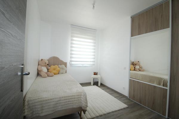 BELLE MAISON CONTEMPORAINE 4 CHAMBRES DPE "A"