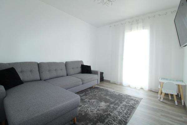 BELLE MAISON CONTEMPORAINE 4 CHAMBRES DPE "A"