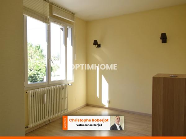 La campagne à la ville ! Jolie maison de 118m2 habitables avec garage et cour  dans le quartier prisé de Chalon sur Saône et à 350 mètres de l'hyper centre.