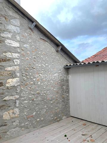 Immeuble de caractère à usage mixte – Centre-ville de Montréjeau (31) - 616 m2