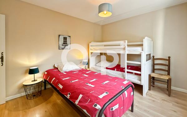 Maison à vendre    5 pièces •  Vallon-Pont-d'Arc