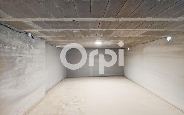 Maison à vendre    5 pièces •  Vallon-Pont-d'Arc