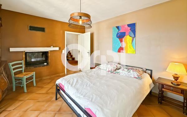 Maison à vendre    5 pièces •  Vallon-Pont-d'Arc