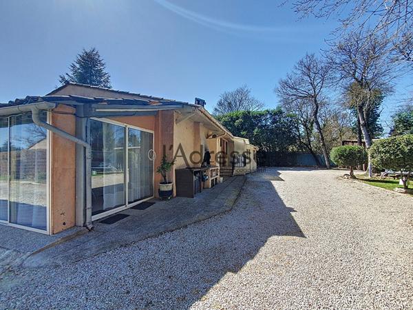 VIAGER OCCUPÉ SANS RENTE MENSUELLE Villa atypique de 164m² avec piscine !