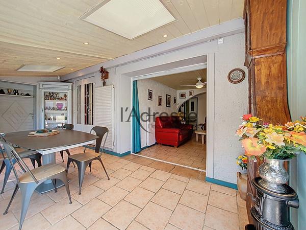 VIAGER OCCUPÉ SANS RENTE MENSUELLE Villa atypique de 164m² avec piscine !