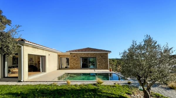 Maison à vendre 8 pièces proche de SAINT MATHIEU DE TREVIERS (34)