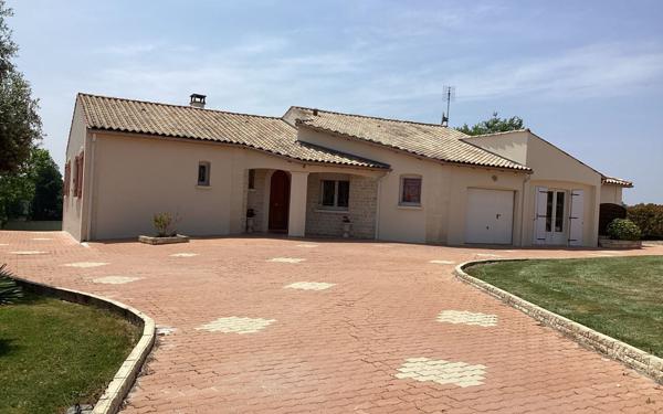 Maison à vendre    4 pièces •  Saintes