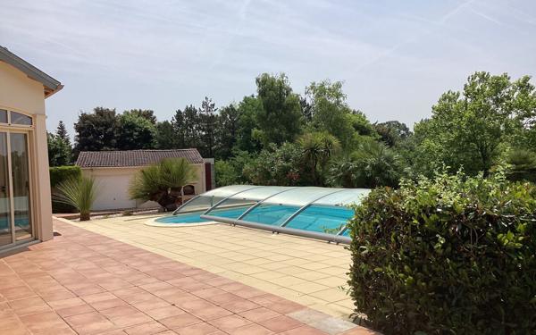 Maison à vendre    4 pièces •  Saintes