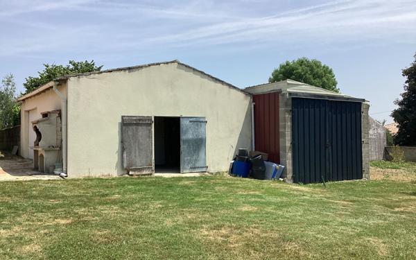 Maison à vendre    4 pièces •  Saintes