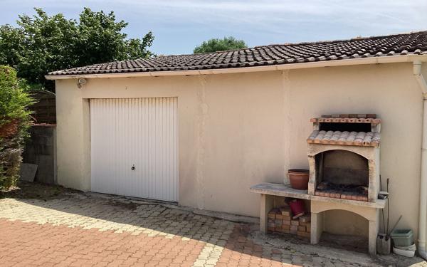 Maison à vendre    4 pièces •  Saintes