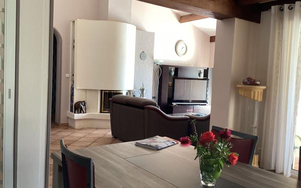 Maison à vendre    4 pièces •  Saintes