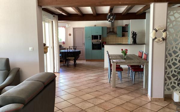 Maison à vendre    4 pièces •  Saintes