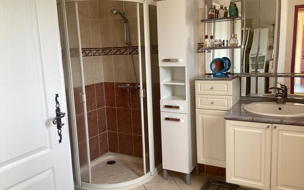 Maison à vendre    4 pièces •  Saintes