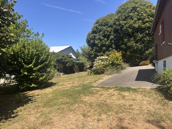 Maison
         5 pièces
        - 130 m² 230 000 € *
