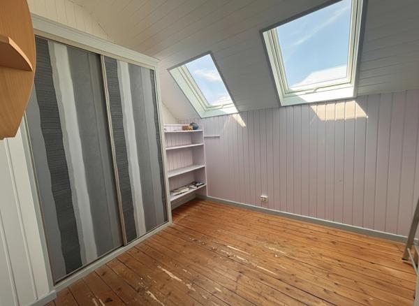 Maison
         5 pièces
        - 130 m² 230 000 € *