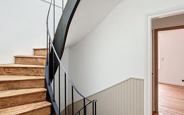 Maison à vendre    6 pièces • 145 m2 Reims