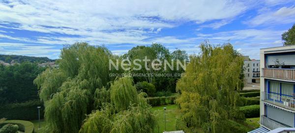Appartement Plaisir Village 3 pièce(s) dernier étage, Box, cave,