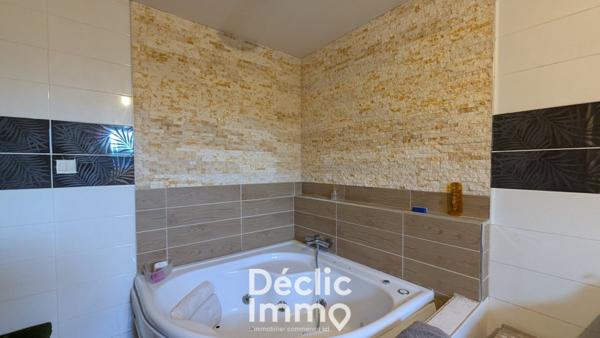 Vente maison individuelle La couronne, 130m² 6246m² 5 pièces 262 500€