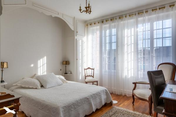 Maison à vendre 213 000 € Objat 6 p 177 m² DPE D