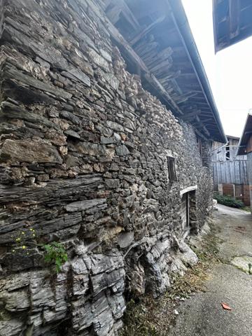 En haute Tarentaise, Maison de village à rénover