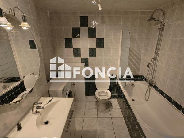 À vendre Maison 17 pièces 361.05 m² - Pont-de-l'arche 27340