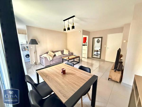 Appartement à louer 2 pièces 55m²