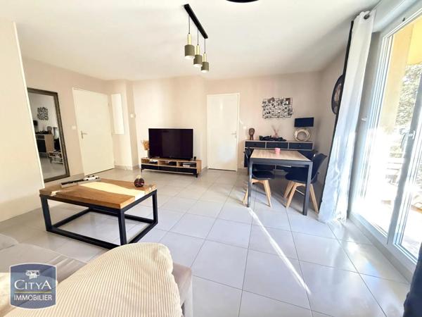Appartement à louer 2 pièces 55m²