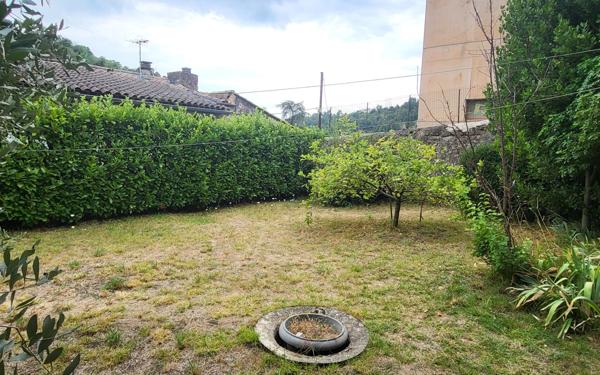 Maison à vendre    5 pièces •  Largentière