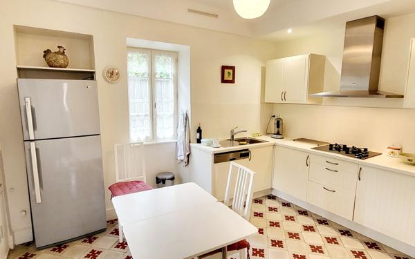 Maison à vendre    5 pièces •  Largentière