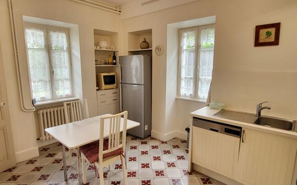 Maison à vendre    5 pièces •  Largentière