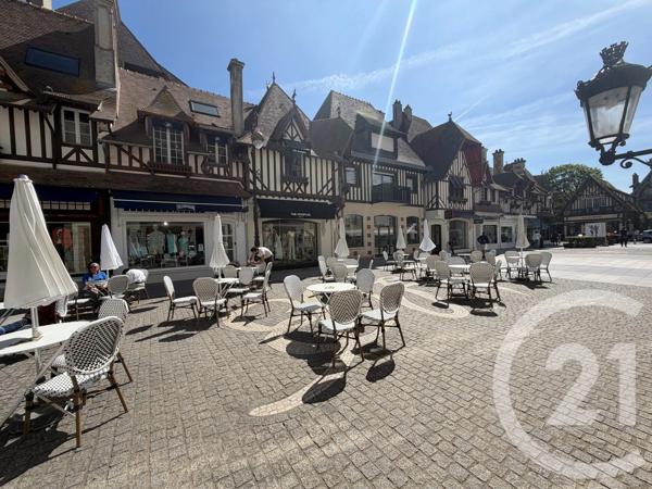 Appartement F3 à vendre  3 pièces - 52,16 m 2   DEAUVILLE  - 14