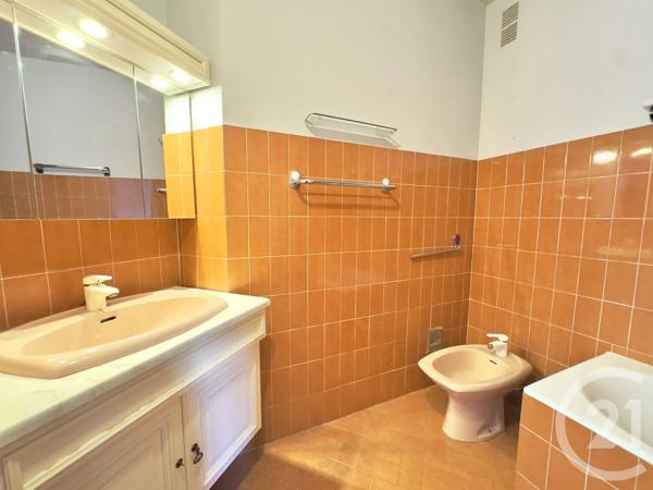 Appartement F3 à vendre  3 pièces - 52,16 m 2   DEAUVILLE  - 14