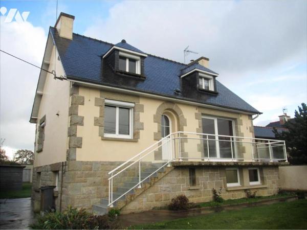 Maison avec grand terrain et dépendance - Notre-Dame du Guildo