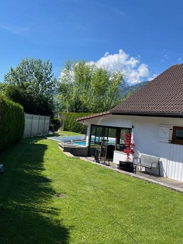 FAVERGES MAISON INDIVIDUELLE DE 7 PIECES AVEC TERRAIN DE 1043M²