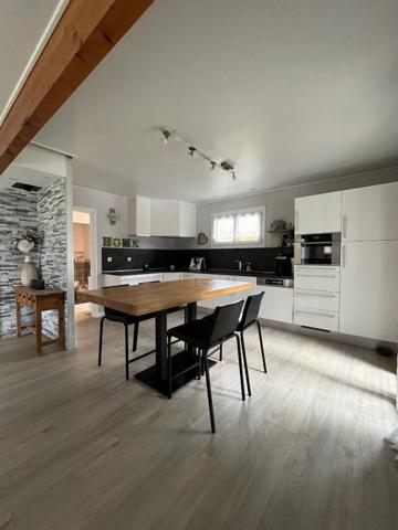 FAVERGES MAISON INDIVIDUELLE DE 7 PIECES AVEC TERRAIN DE 1043M²