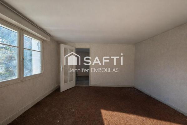 Ensemble immobilier à rénover - 140 m² - Latresne centre