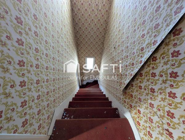 Ensemble immobilier à rénover - 140 m² - Latresne centre